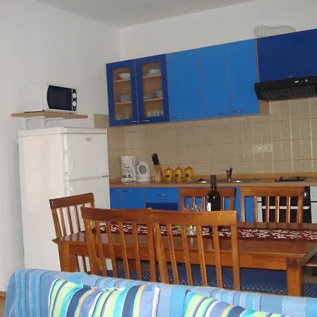 Luna - Two Bedroom