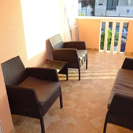 Luna - Two Bedroom Appartamento *