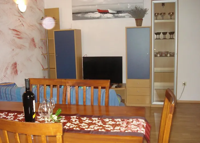 Luna - Two Bedroom